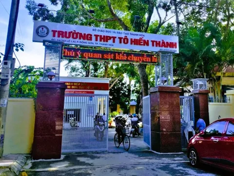 Xác minh nữ giáo viên Trường THPT Tô Hiến Thành sửa 126 con điểm của học sinh