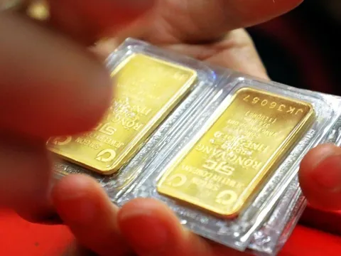 Chính sách mới tháng 2-2026: Nóng chuyện mua bán vàng sai phép; để khách trốn tại nước ngoài