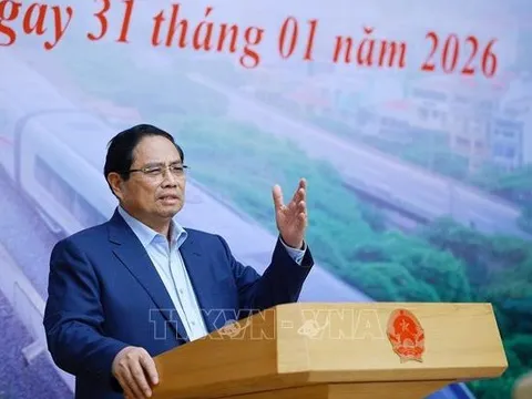 Thủ tướng nói về triển khai Dự án đường sắt tốc độ cao trên trục Bắc - Nam