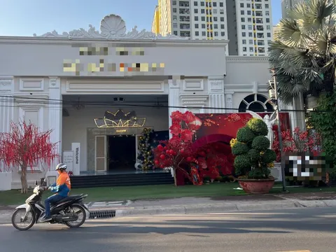 Nữ công nhân đang hát trong tiệc tất niên bất ngờ gục xuống, tử vong