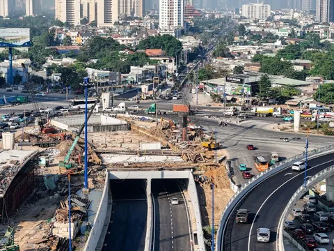 Hầm chui An Phú vừa thông, ô tô từ Mai Chí Thọ ra cao tốc đi lại thế nào?