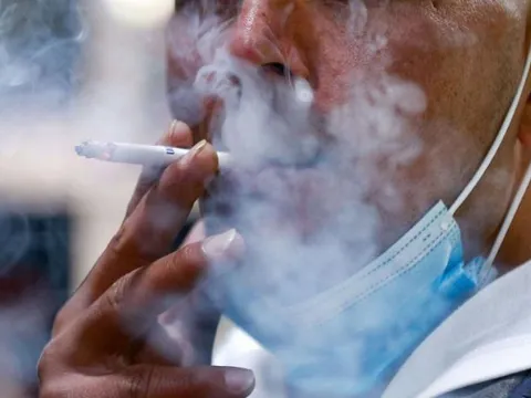 Bộ Y tế đề xuất cấm hoàn toàn việc hút thuốc trong nhà, nơi công cộng