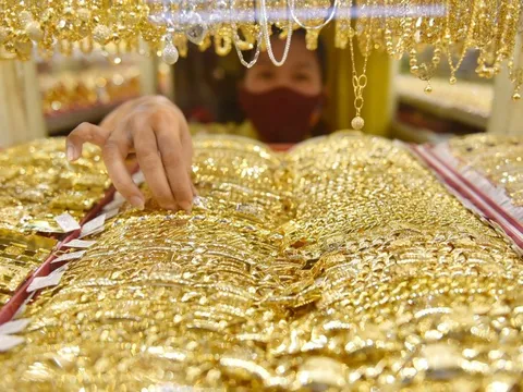 Khi nào giá vàng và giá bạc mới kết thúc đợt điều chỉnh?