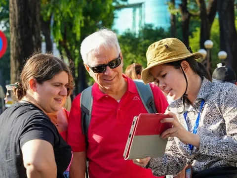 Khách đến đông nhưng đi vội: TP.HCM mở 'không gian du lịch số', tăng sức hút khám phá