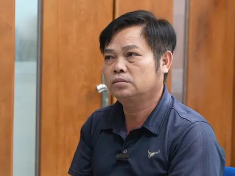 Lời khai nhóm làm xăng RON A95 giả: Pha dung môi, nhuộm màu rồi bán như xăng thật