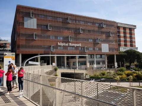 Ca cấp cứu hy hữu: Đạn pháo trong trực tràng bệnh nhân, bác sĩ phải gọi đội rà phá bom mìn