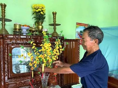 Tết đang về ở 'rốn lũ' Hòa Thịnh, người dân mừng vui bên căn nhà mới