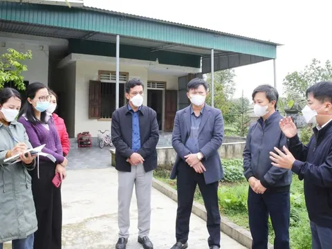 Hà Tĩnh tiêu hủy gần 1.000 gia cầm nhiễm cúm H5N1, siết chặt ngăn lây sang người