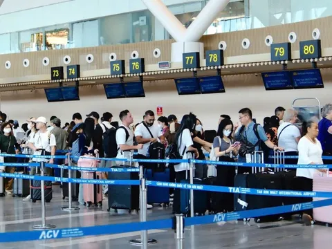 TP.HCM đo thân nhiệt toàn bộ khách nhập cảnh tại sân bay để phòng vi rút Nipah