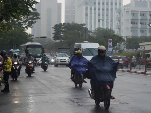 Dự báo thời tiết hôm nay, 12-2: Người bán hoa Tết ở TPHCM lưu ý