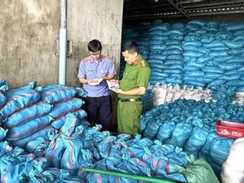 Nữ giám đốc gần 70 tuổi bán 1.700 tấn muối i-ốt giả trong một năm