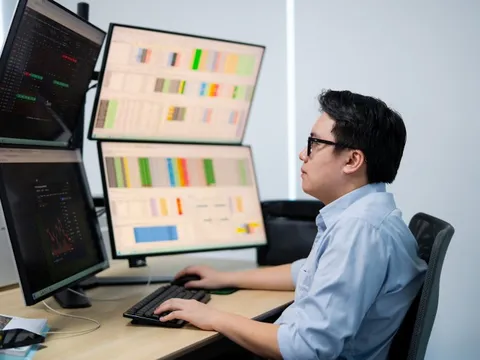 Chứng khoán 13-2: VN-Index có bùng nổ trong phiên giao dịch cuối của năm Ất Tỵ?