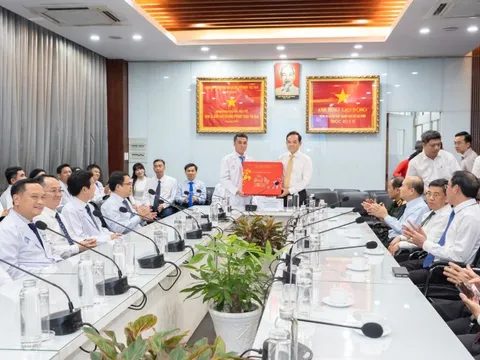 Bí thư Thành ủy TP.HCM Trần Lưu Quang thăm, chúc Tết y bác sĩ