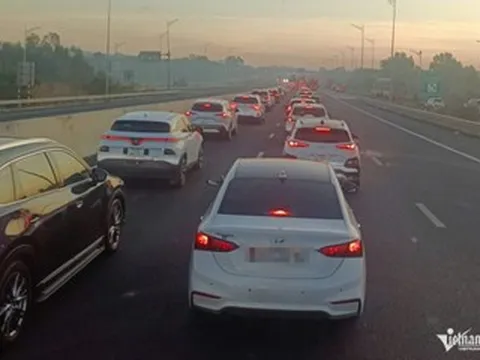 CSGT chỉ ra những lỗi tài xế thường 'quên' khi chạy trên cao tốc