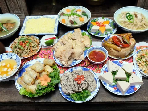 Người mắc viêm loét dạ dày, viêm đại tràng cần lưu ý gì khi ăn Tết?