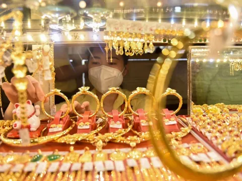 Giáp Tết, giá vàng miếng SJC lên 181 triệu đồng/lượng