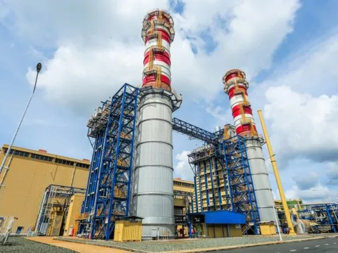 Lãi nghìn tỉ tái xuất trong ngành điện, ai đang thắng lớn?