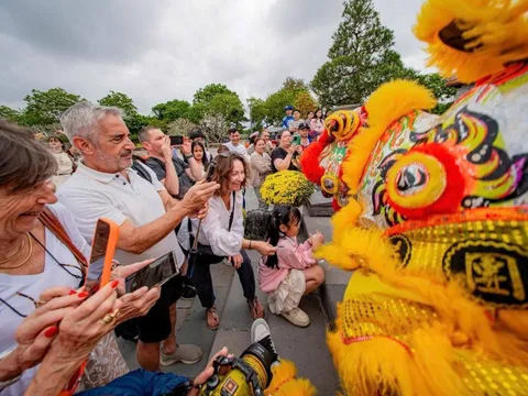 TP Huế thắng đậm mùa du lịch Tết, nhiều khách sạn 'cháy phòng' ngày mùng 5