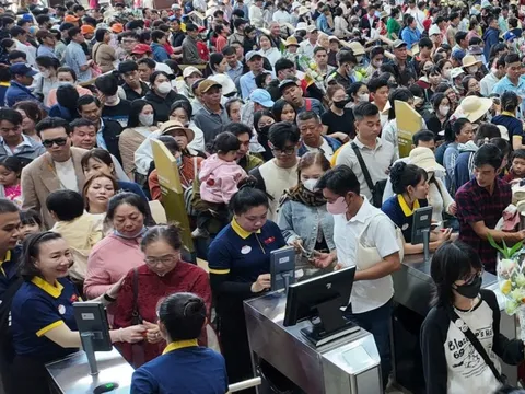 Du lịch Tây Ninh thu hơn 670 tỉ trong mùa Tết Bính Ngọ, tăng hơn 30% cùng kỳ