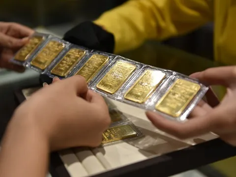 Giá vàng thế giới tăng 110 USD/ounce sau tin tức mới về thuế quan