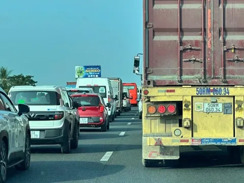 Đầu tư đồng bộ hạ tầng kết nối