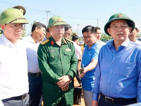 Phó Thủ tướng Hồ Quốc Dũng kiểm tra tiến độ đường cao tốc Quy Nhơn - Pleiku