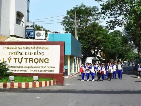 Một trường cao đẳng ở Tp.HCM phải hoàn trả hơn 20 tỷ đồng cho người học