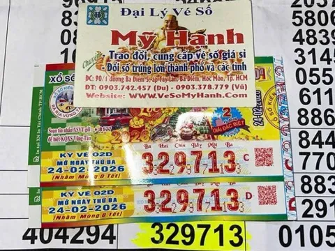 Trúng độc đắc 8 tỉ đồng xổ số miền Nam, 2 người phụ nữ liền mở sổ tiết kiệm