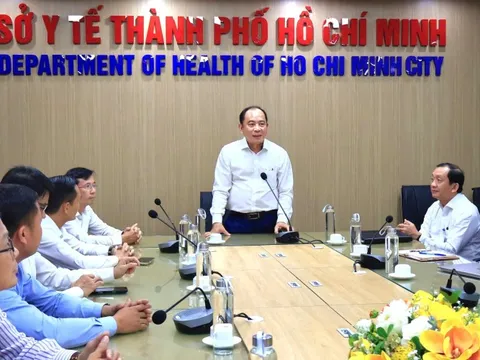 Giám đốc Sở Y tế TP.HCM: Giỏi chuyên môn thôi chưa đủ, y đức còn ở sự lắng nghe và trách nhiệm