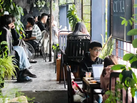 Khu tập thể cũ Hà Nội - giấc mơ thời nghèo khó - Kỳ 5: Hàng quán nơi bạc màu thời gian