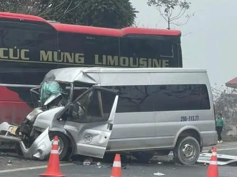 Xác định nguyên nhân vụ 2 xe khách tông trực diện khiến nhiều người thương vong