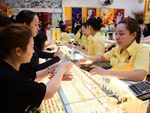 Giá vàng trong nước cao hơn thế giới đến 20 triệu đồng/lượng