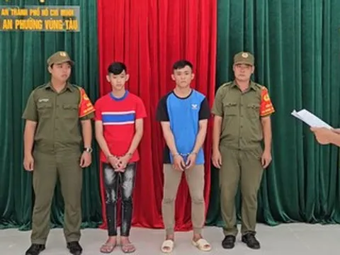 Hai thanh thiếu niên đâm trọng thương nhóm du khách ở Vũng Tàu