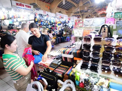 Tài khoản ngân hàng phải chính chủ, hộ kinh doanh 'hết cửa' giấu doanh thu