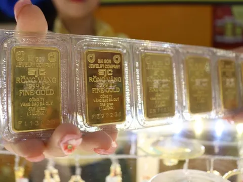 Giá vàng miếng SJC tăng 1,6 triệu đồng/lượng