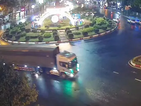 CSGT Đắk Lắk khuyến cáo về 'điểm mù' sau vụ người phụ nữ bị cuốn vào gầm container