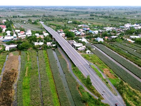 Hơn 822 tỉ đồng làm đường nối từ cao tốc đến vùng Đồng Tháp Mười