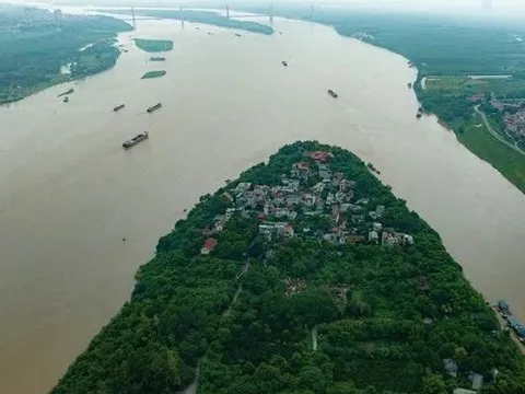 Hà Nội yêu cầu nhiều xã, phường dừng cấp phép xây dựng trong phạm vi thuộc 2 'siêu dự án’