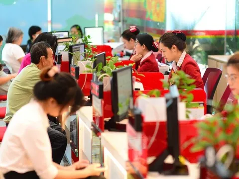 Cùng đi làm 5-10 năm, banker ngân hàng nào tăng thu nhập nhanh nhất?