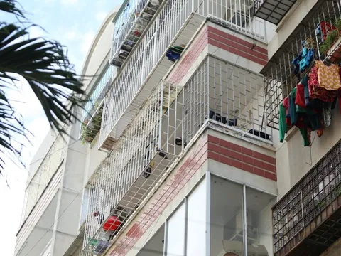 TP.HCM yêu cầu xử nghiêm chung cư cơi nới chắn lối thoát hiểm