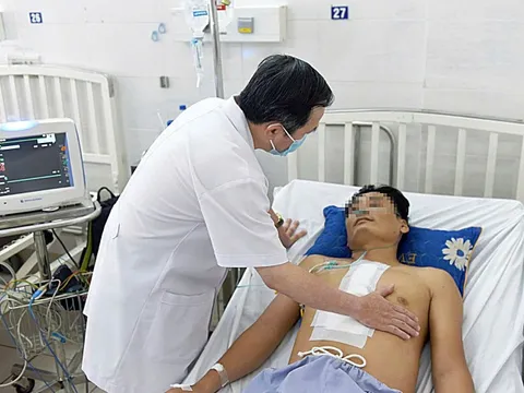 Bác sĩ không chỉ chữa bệnh, còn cần tạo ra tri thức mới