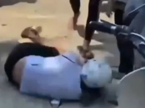 Xác minh clip nam sinh lớp 10 bị đánh hội đồng ở Phú Quốc