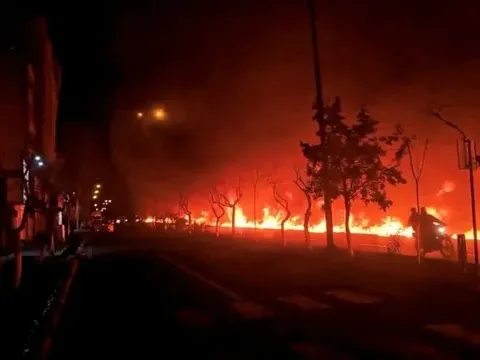 WHO cảnh báo về hiện tượng 'mưa đen' độc hại tại Iran