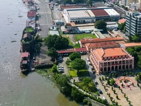 Nghiên cứu phương án làm đường sắt Bến Thành - Cần Giờ đi ngầm qua Nhà Rồng - Khánh Hội