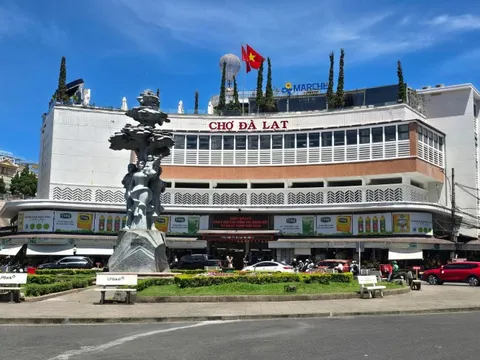 Làm rõ trách nhiệm cho thuê ki-ốt ở chợ Đà Lạt