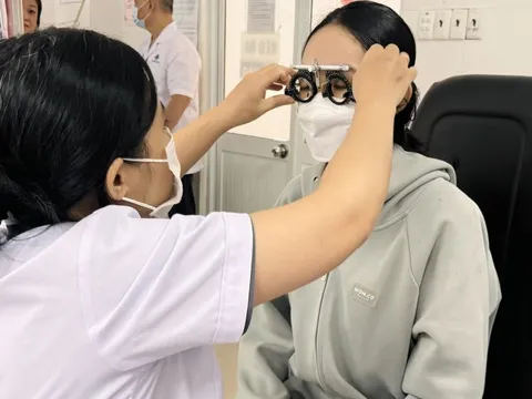 Glôcôm âm thầm gây mù lòa top đầu, dễ mắc ở người tiếp xúc máy tính nhiều