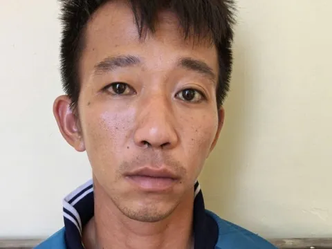 Tạm giữ nam thanh niên xin đi nhờ rồi đâm chủ tàu tử vong