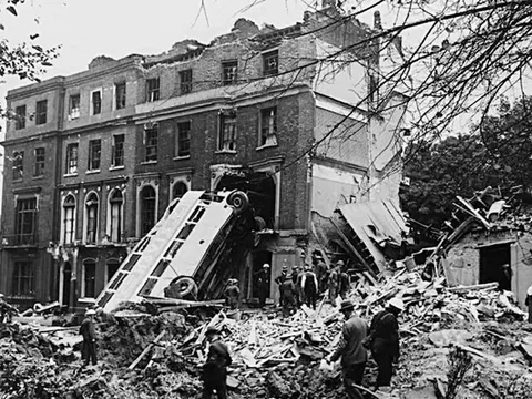 Ném bom: Lịch sử ác mộng của chiến tranh - Kỳ 3: Đại bàng Đức và chiến dịch sư tử biển