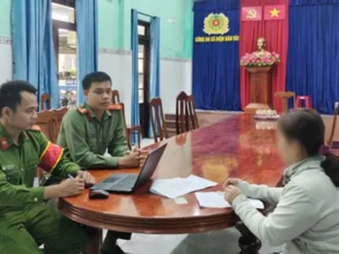 Đăng bình luận tiêu cực về bầu cử trên Facebook, người phụ nữ bị mời làm việc