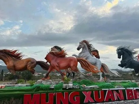 Bất ngờ về 2 'thủ phạm' đập gãy linh vật 400 triệu đồng ở Quảng Trị